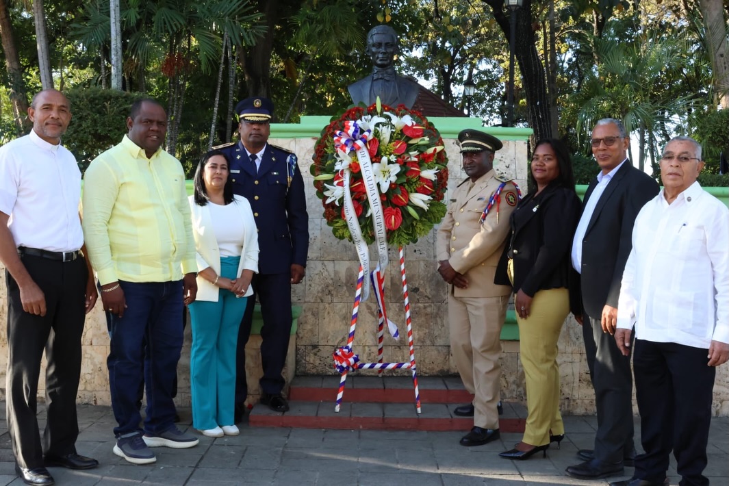 Alcaldía de Las Matas de Farfán conmemora el 213 aniversario del natalicio de Juan Pablo Duarte